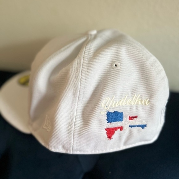 59 FIFTY Buffalo Bills Hat White On Whte Exclusive Yohandy NWT Fitted Size 8 - Picture 8 of 17